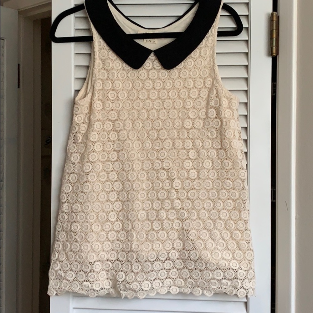 NWOT Anthropologie collared Top sz Medium.